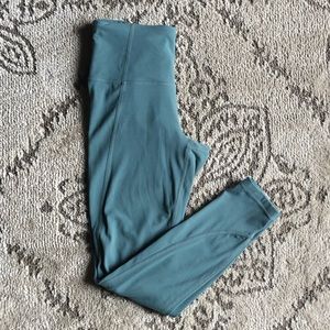 Athleta 7/8 Legging
